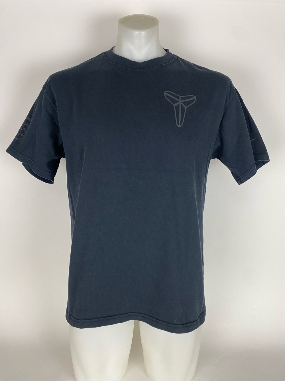 Nike Kobe Mamba Mentality Gift of Mamba Tee Medium Black FV6066-010 men’s M